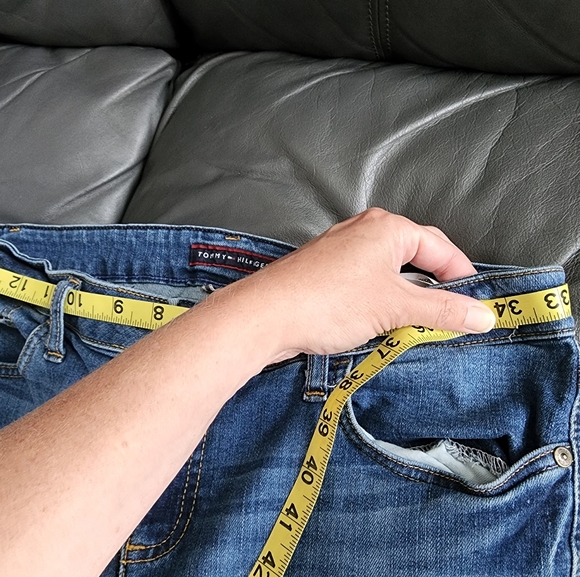 Tommy Hilfiger Jeans - Picture 10 of 11